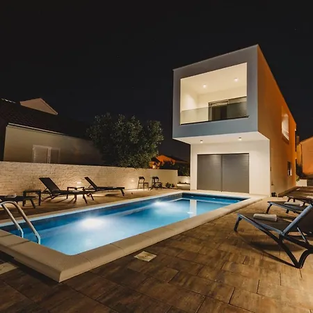 Nola Luxury Вилла *