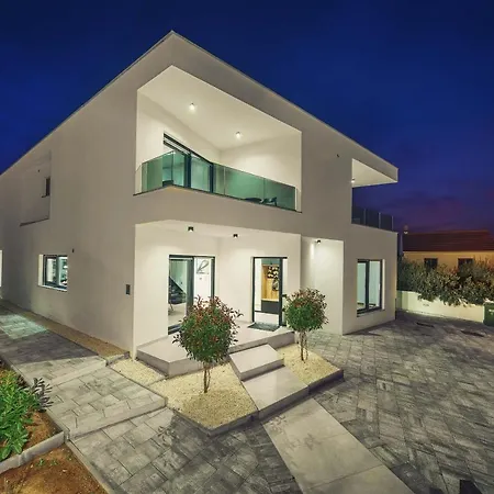 فيلة Nola Luxury فوديس