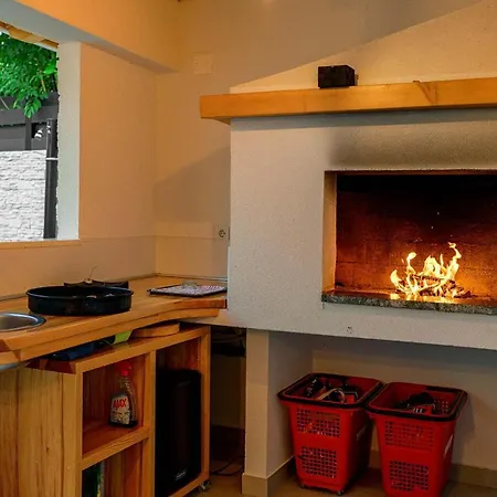 فيلة Nola Luxury *