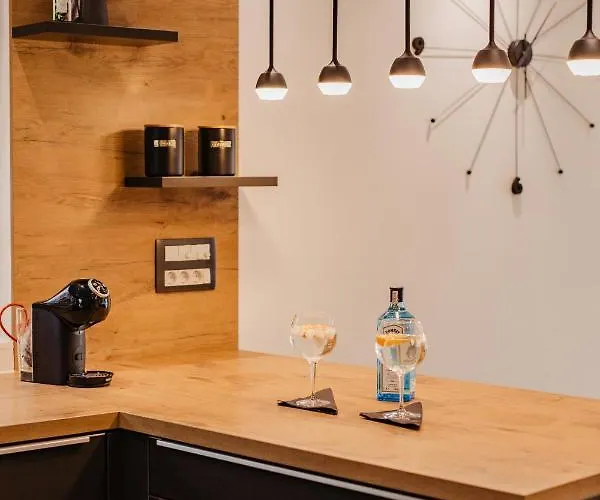 Nola Luxury فيلة فوديس