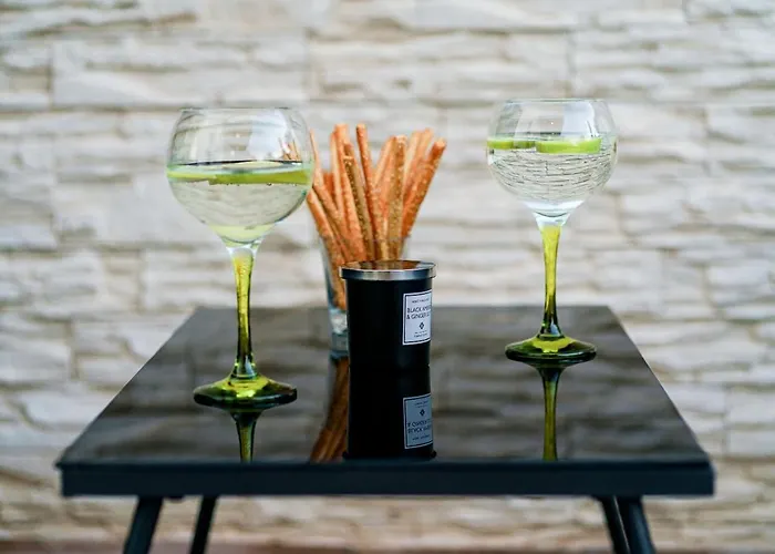 فيلة Nola Luxury *